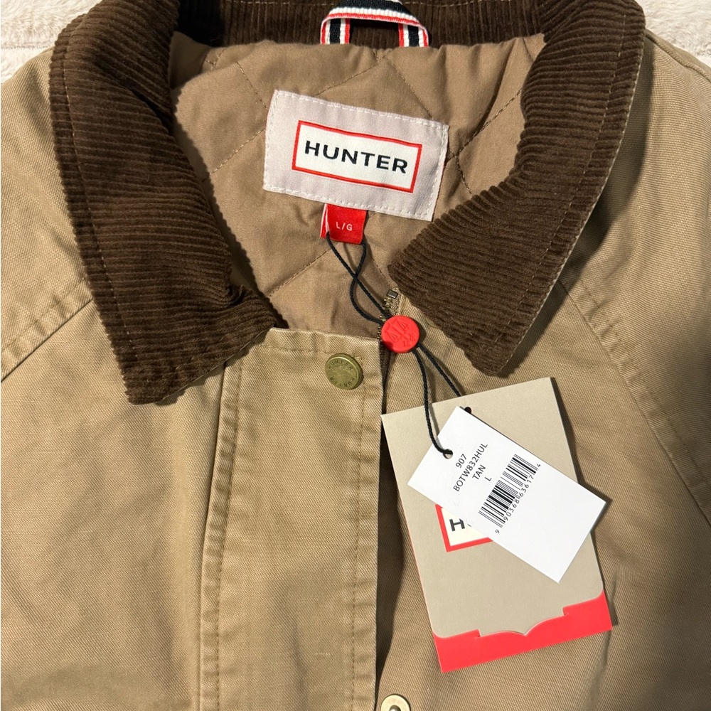 Hunter Women's Khaki Utility Jacket with Brown Corduroy Collar - Picture 8 of 14
